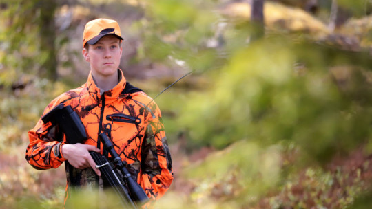 Peurakannan kasvu kuriin nuorten metsästäjien voimin